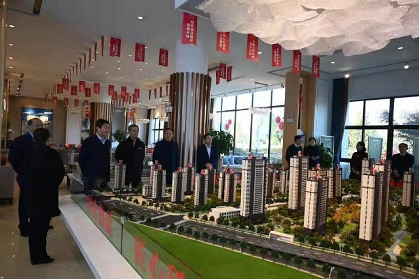 省鹽業(yè)集團外部董事調研徽鹽地產(chǎn)六安項目、霍邱項目